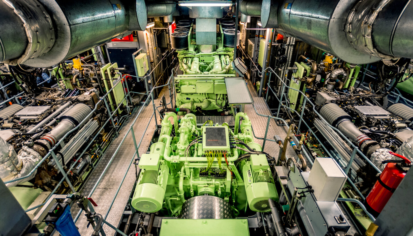 industrialgreenshipsengineroom