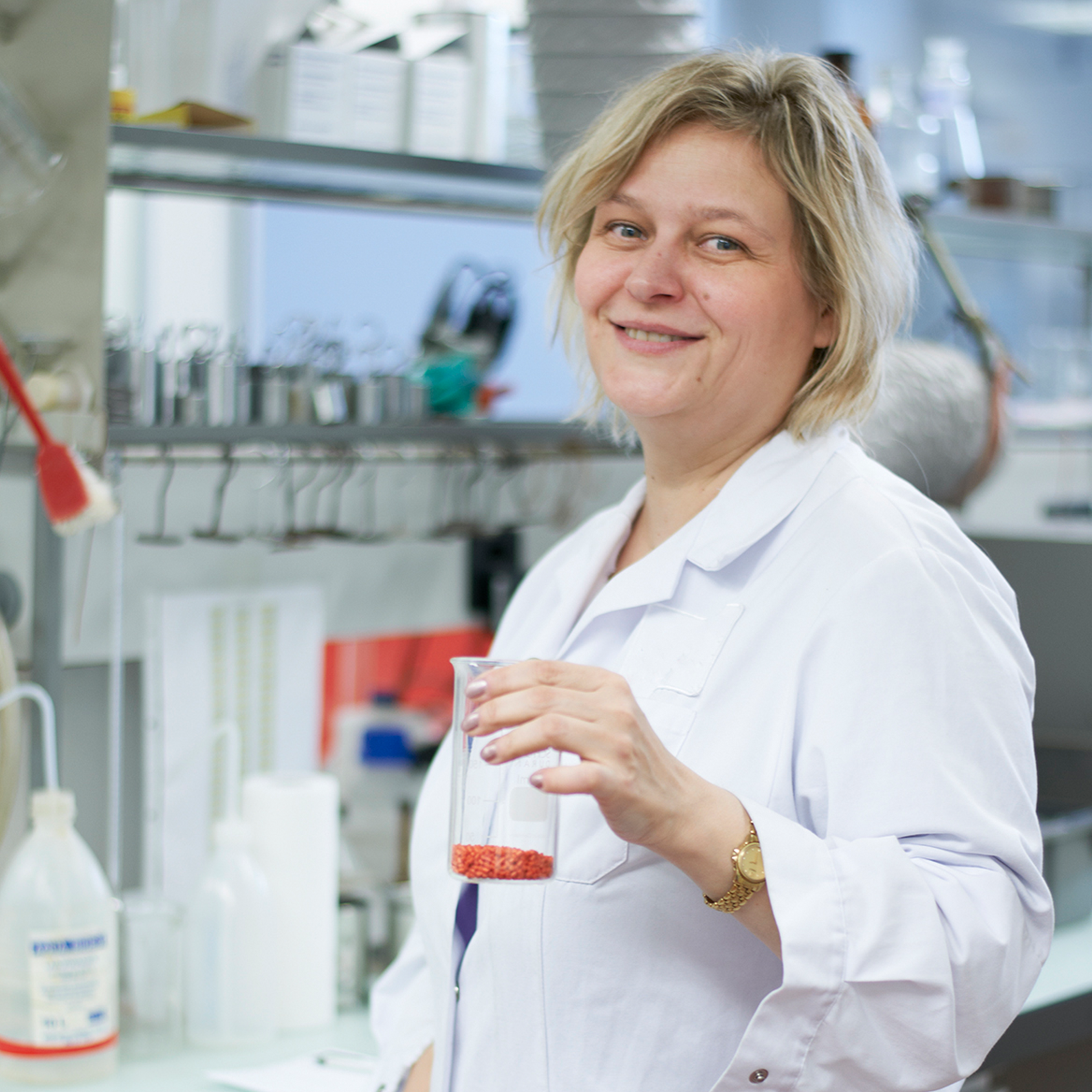 ruza-milacic1366x1366-teaser